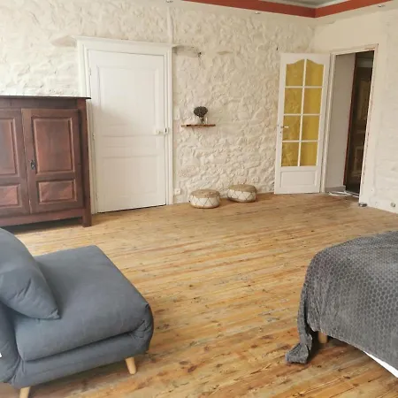 Holiday home Le Puech Des Amandiers Villeneuve-sur-Vere